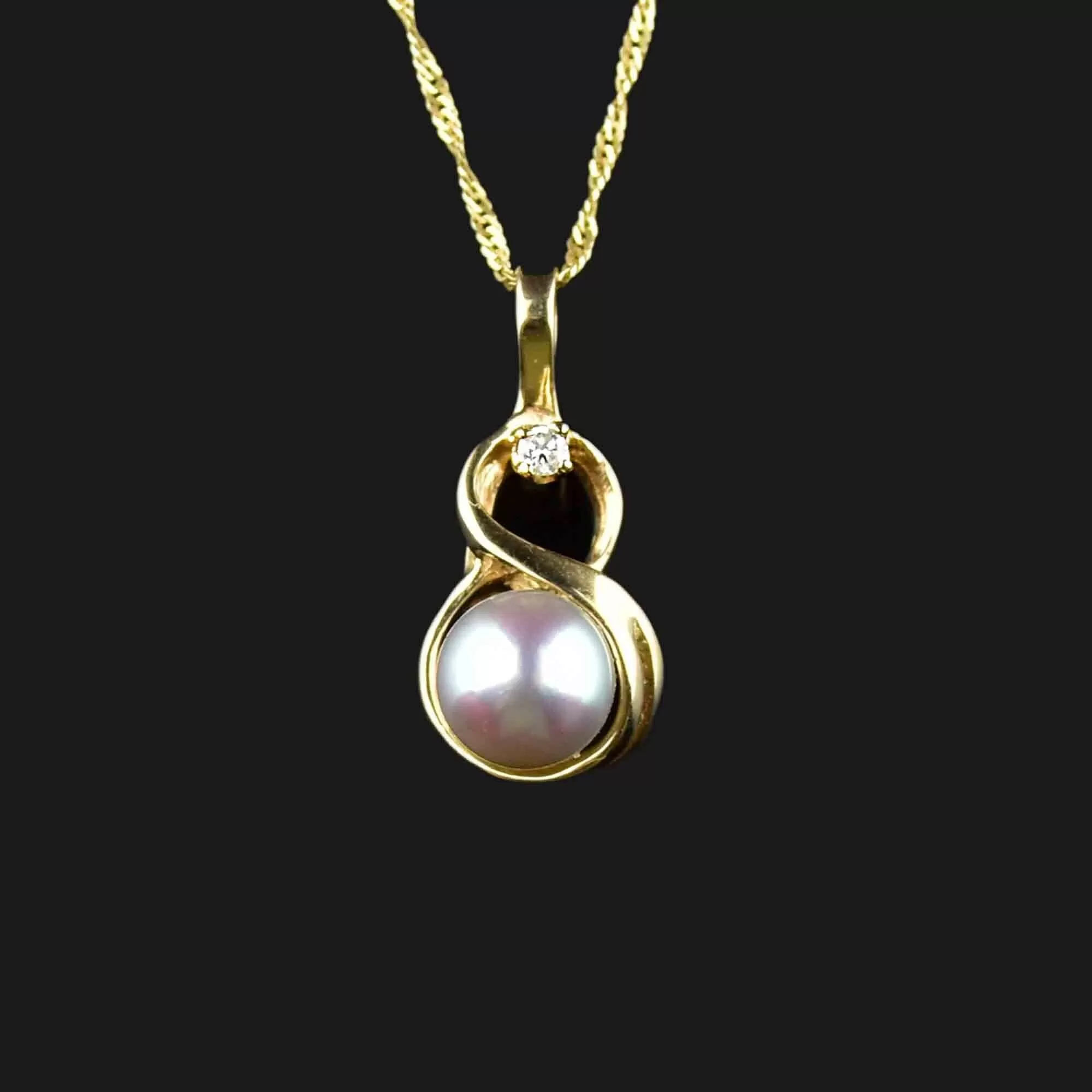 14K Gold Gray Pearl Diamond Pendant Necklace