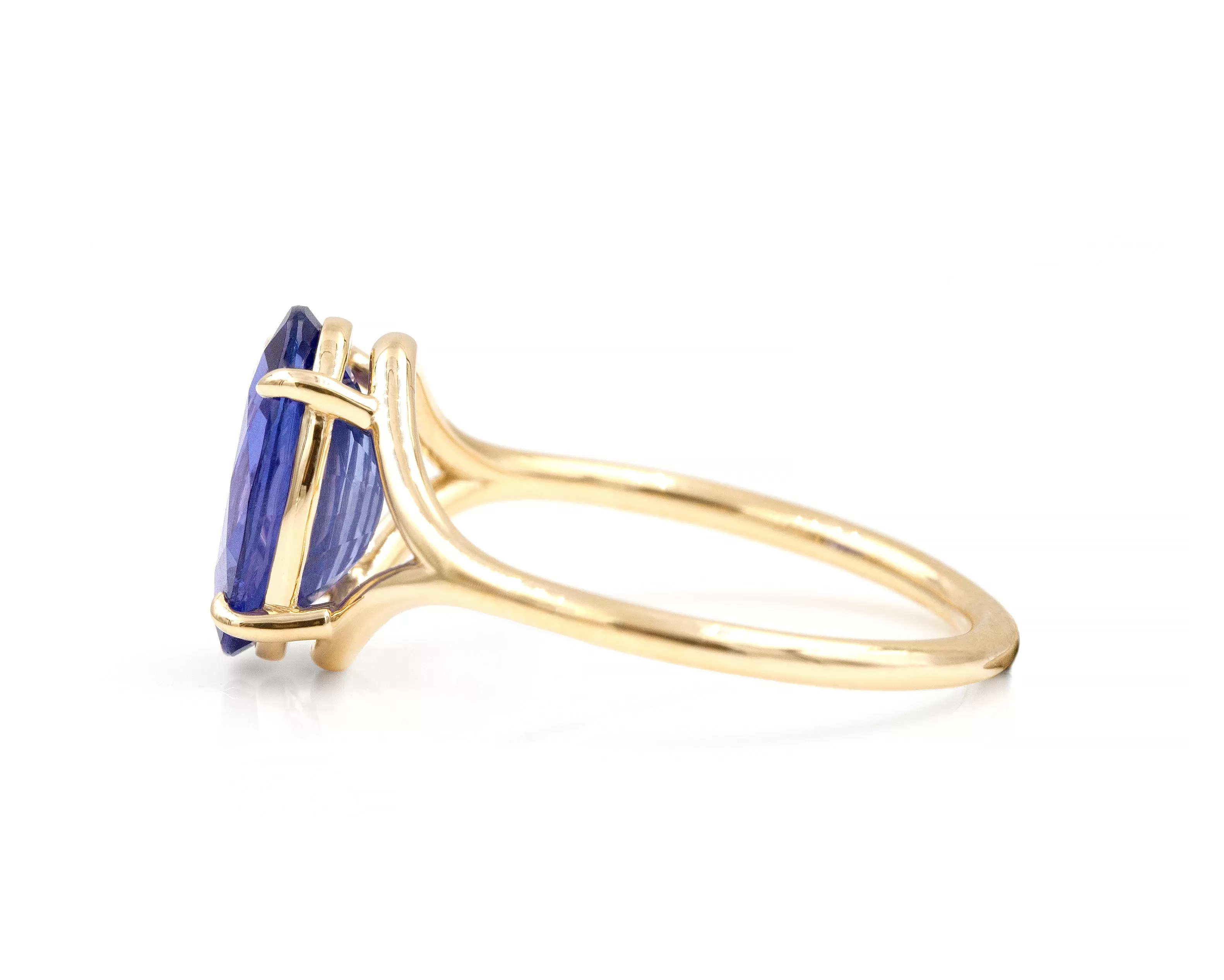 2.88-Carat Oval Sapphire Gemma Ring