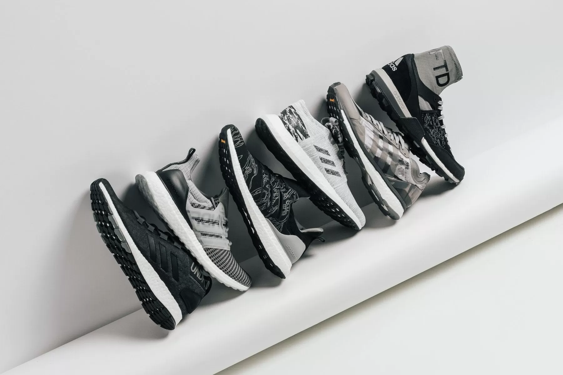 Adidas Originals x Undefeated Adizero XT Boost - Shift Grey/Cinder/Utility Black