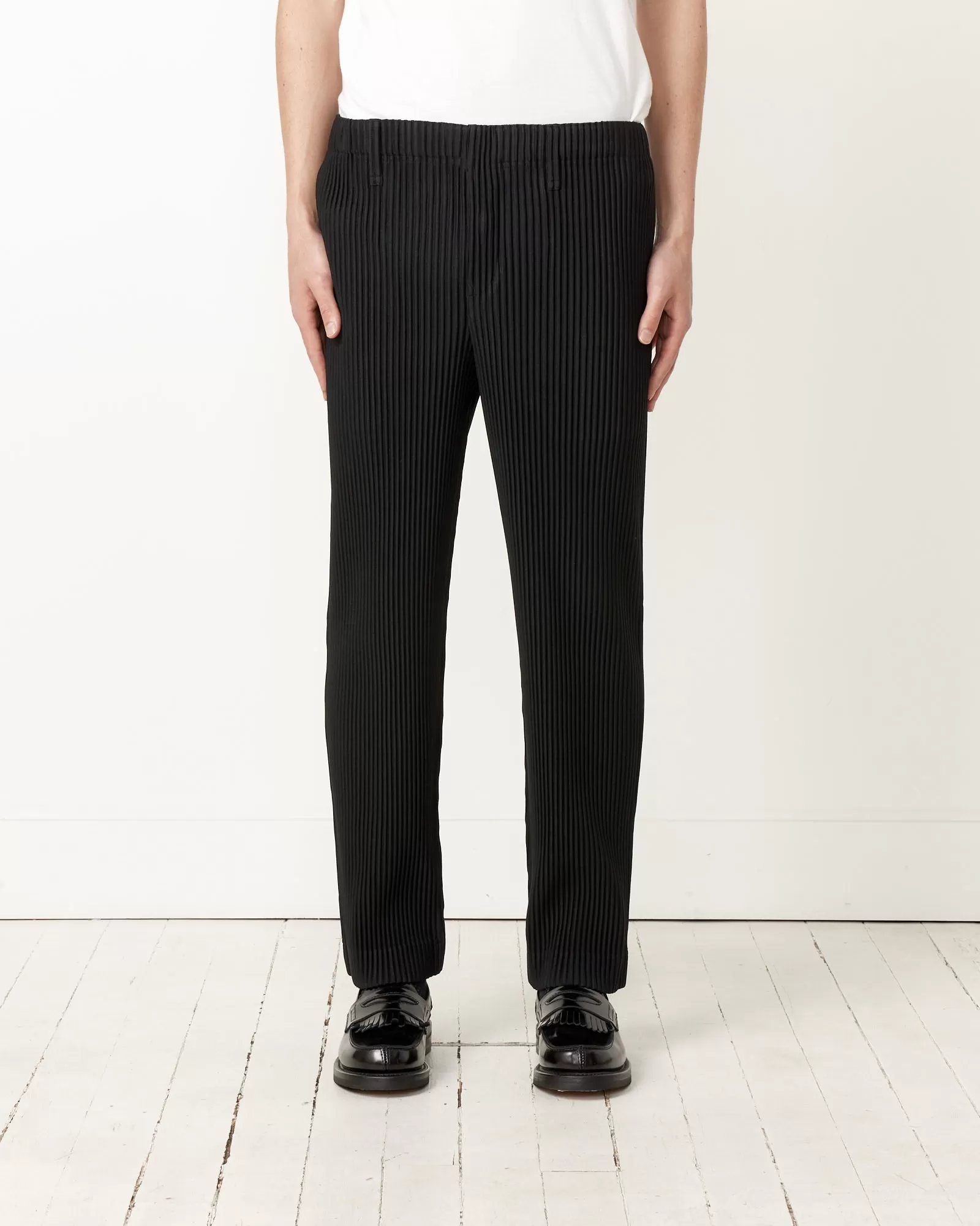 Basics Pant in Black