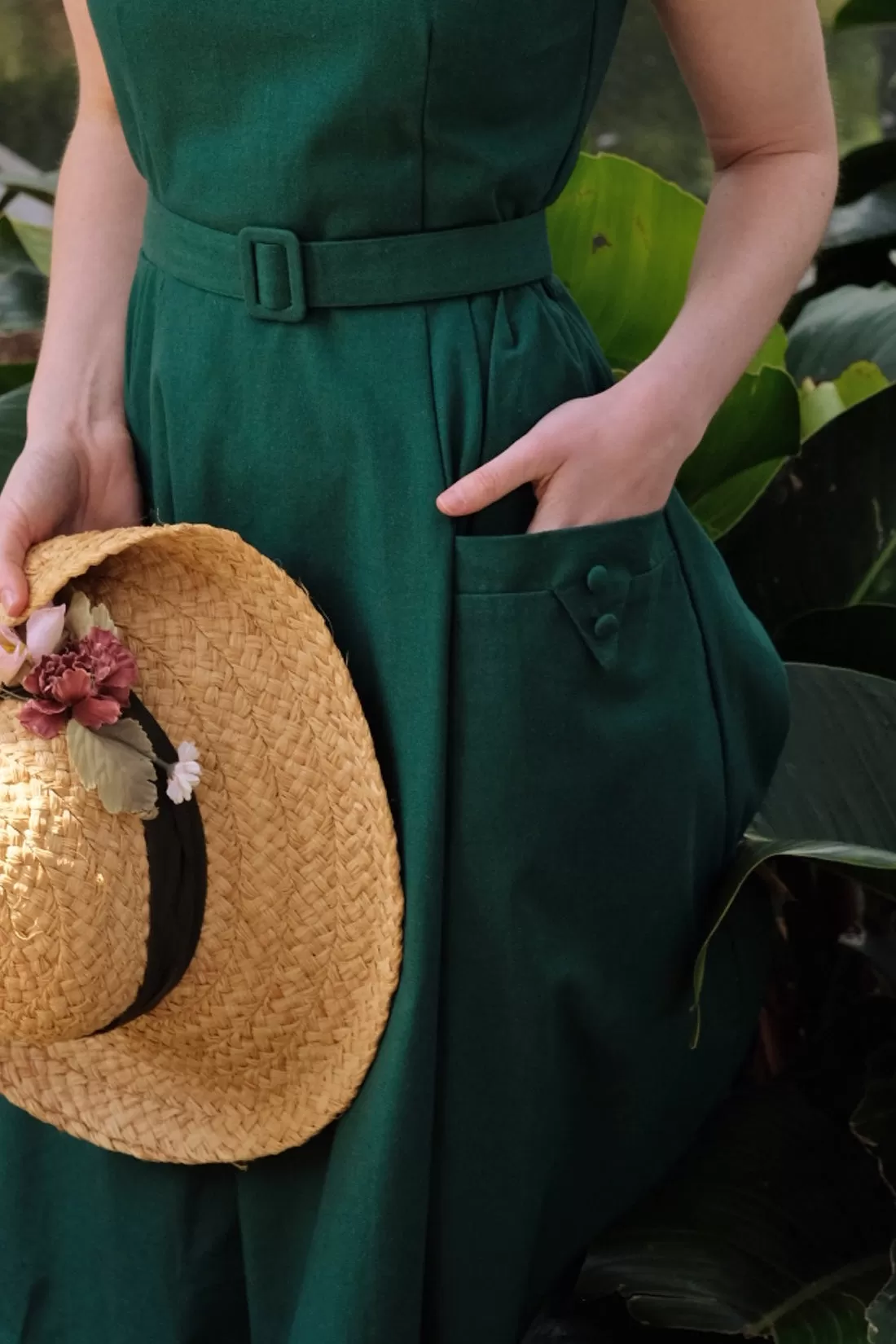 Bee Green Linen Dress