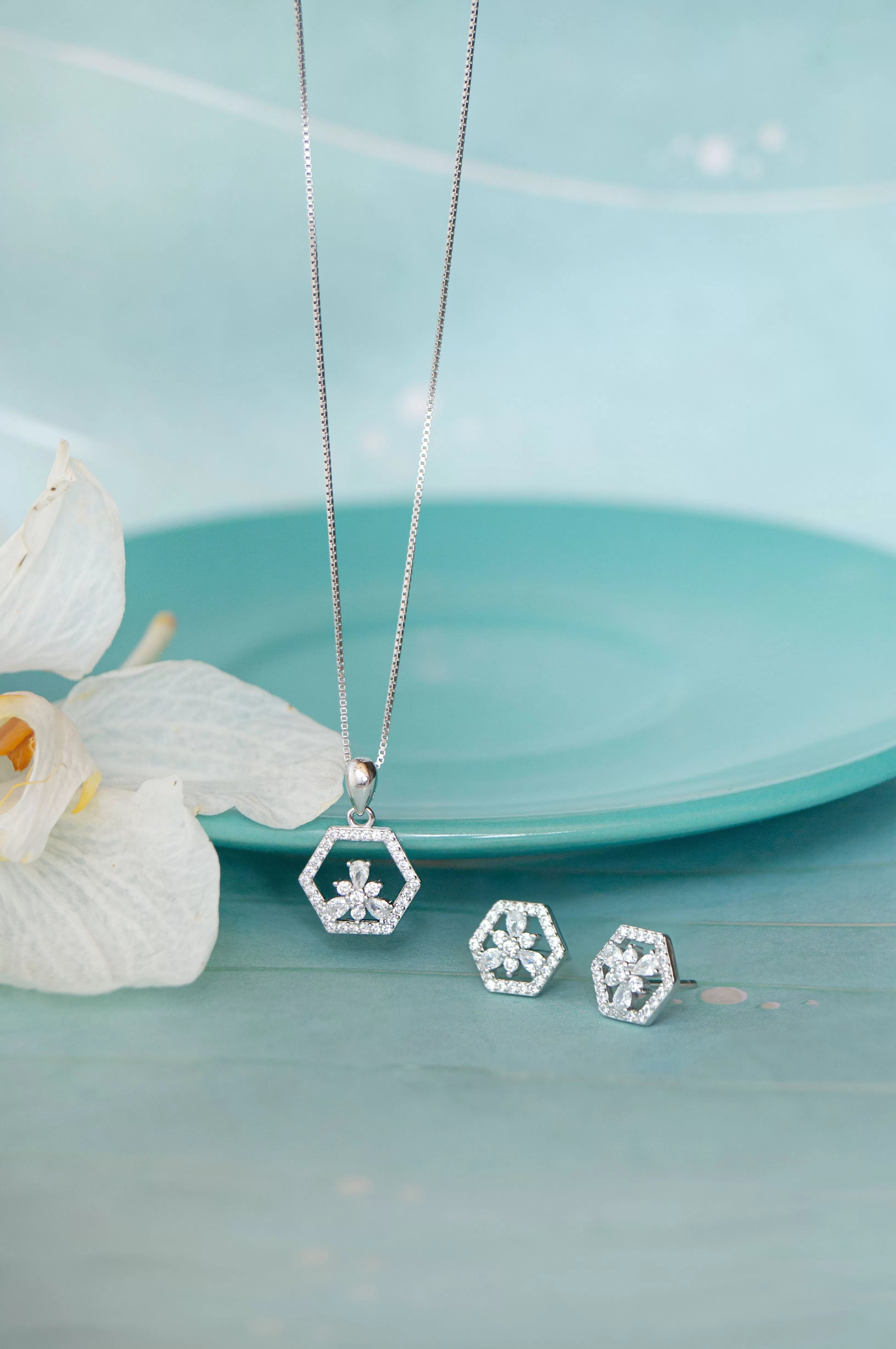 Hexagon With A Flower Rose Gold Plated Sterling Silver Pendant Set