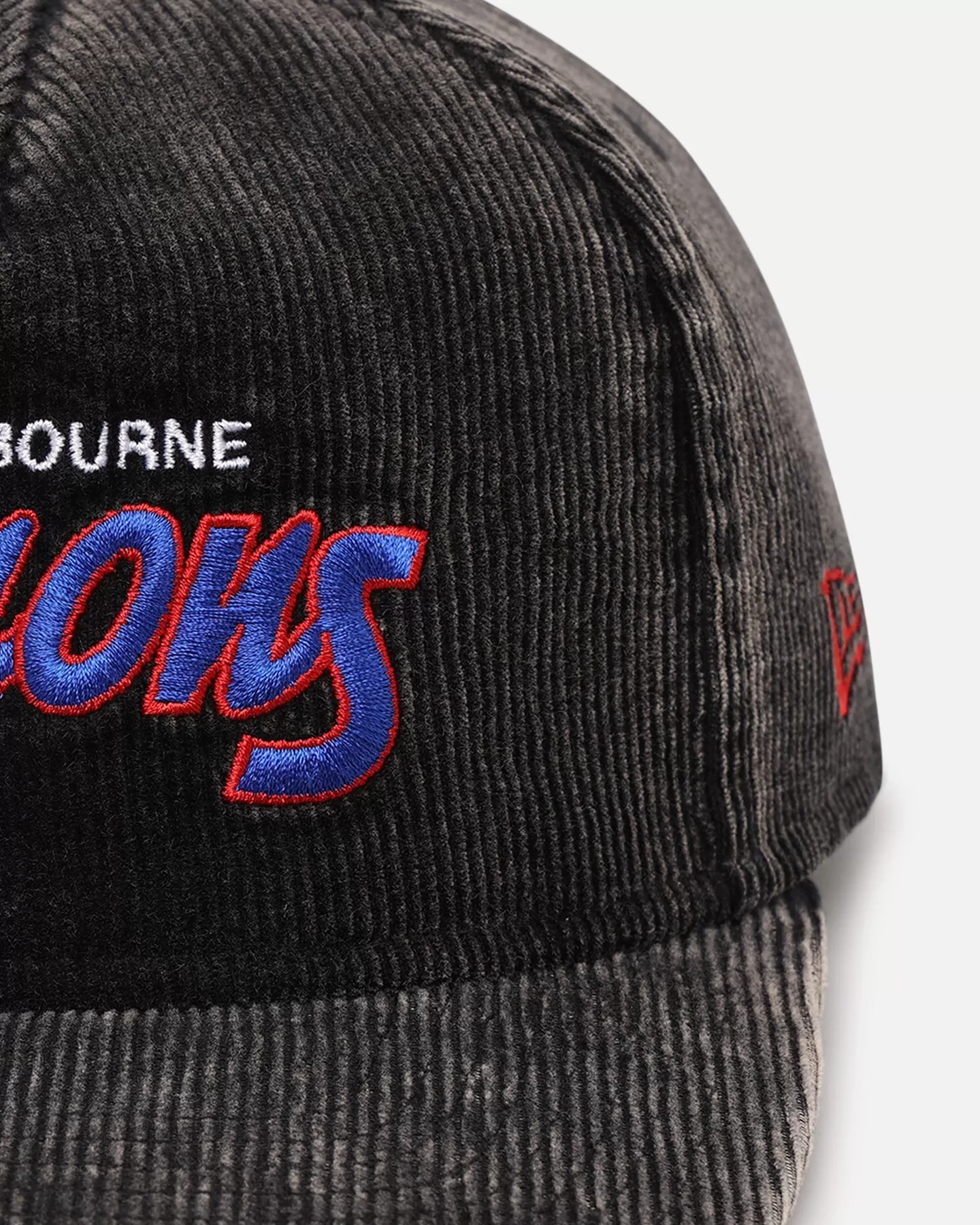 New Era Melbourne Demons 'Washed Corduroy' Pre-Curved Golfer Snapback Black/Kelly Green