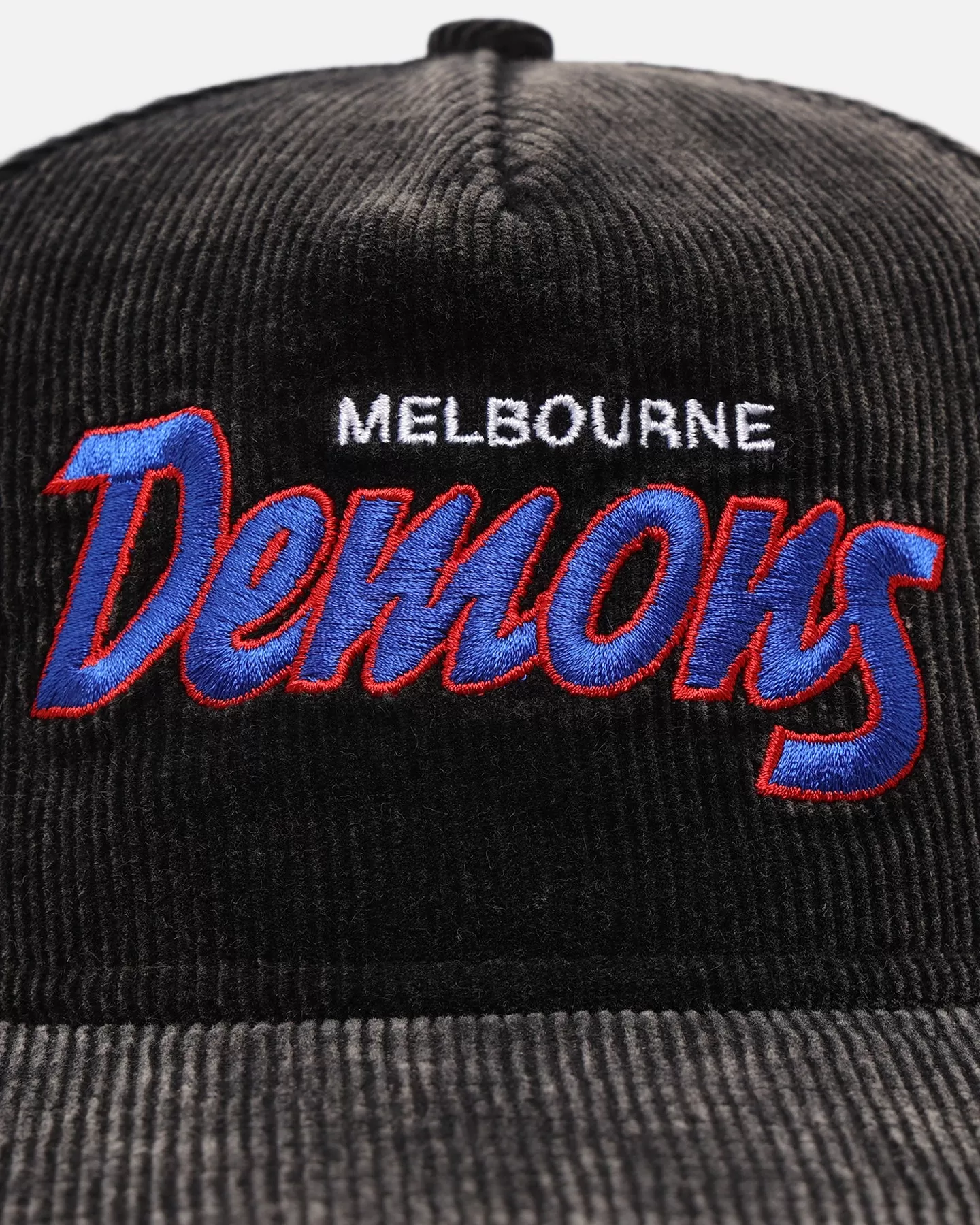 New Era Melbourne Demons 'Washed Corduroy' Pre-Curved Golfer Snapback Black/Kelly Green