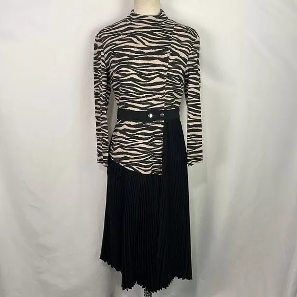 NWTALCAnimal Print Top w Black Pleated Bottom Dress