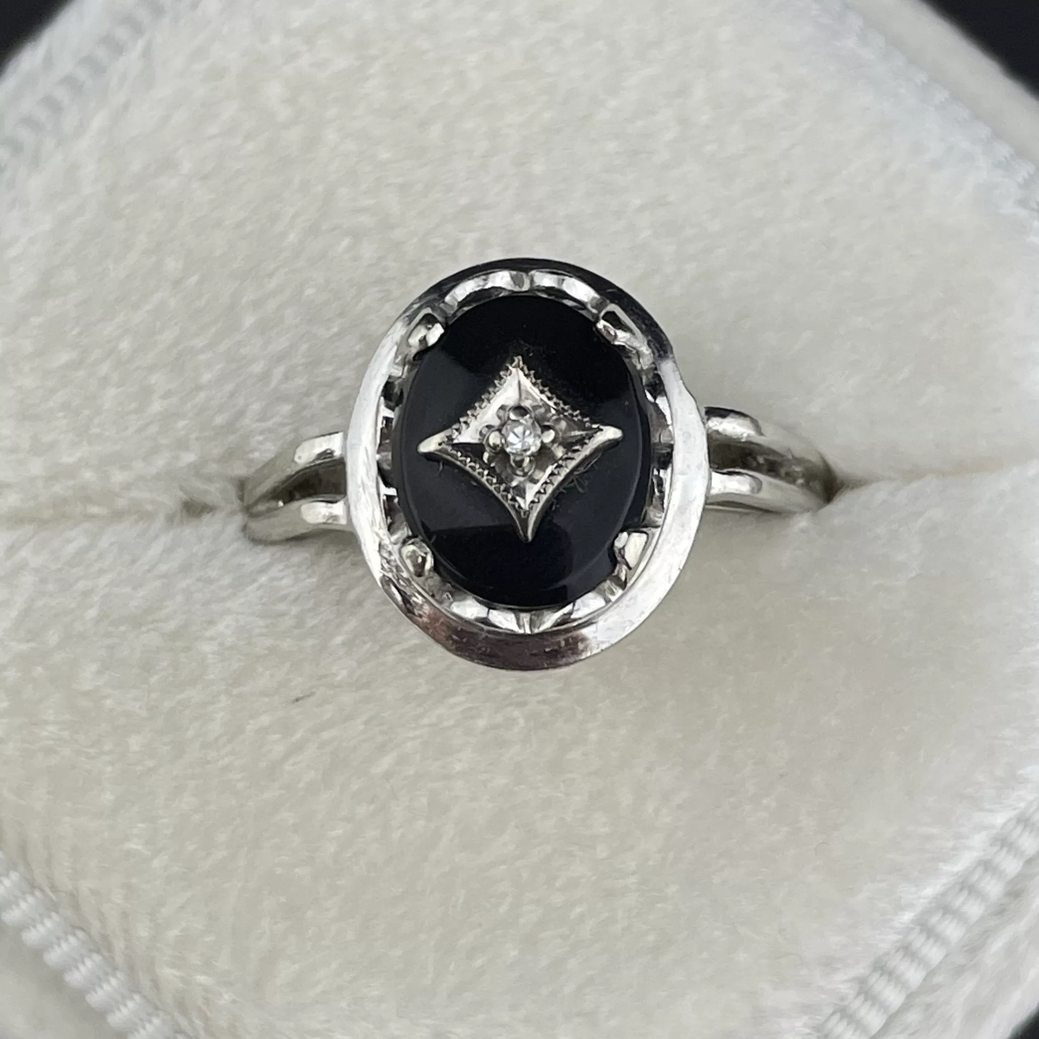 Vintage Art Deco 10K White Gold Black Onyx Diamond Ring, Sz 6 1/4