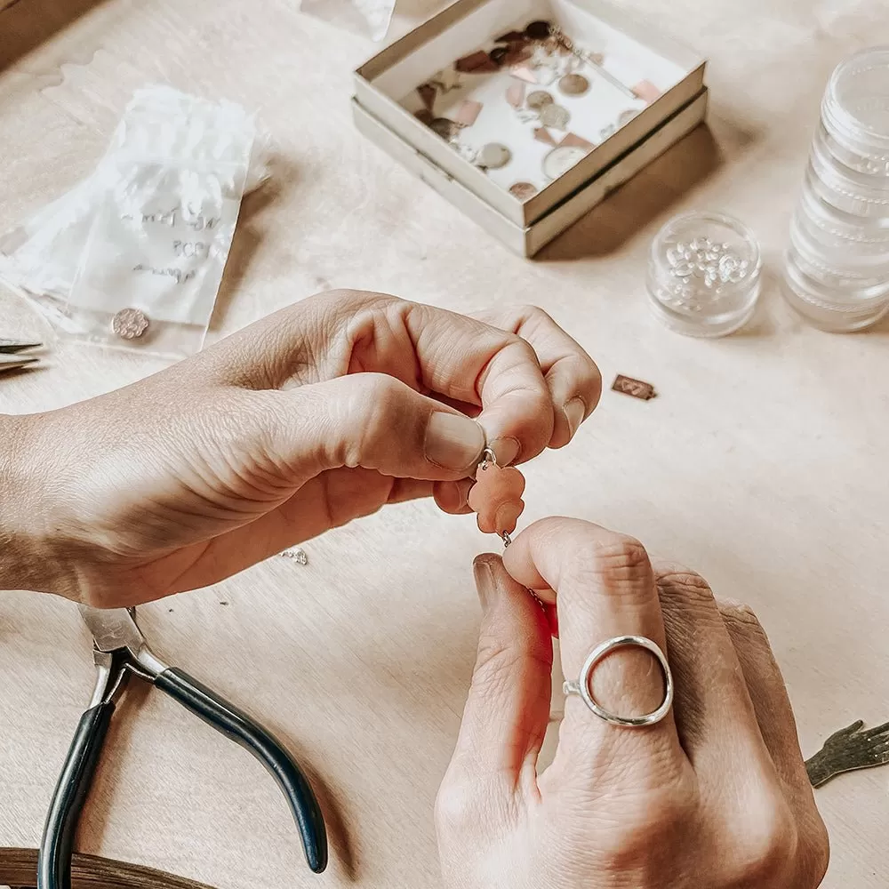 WORKSHOP - Make a personalized charm necklace or bracelet